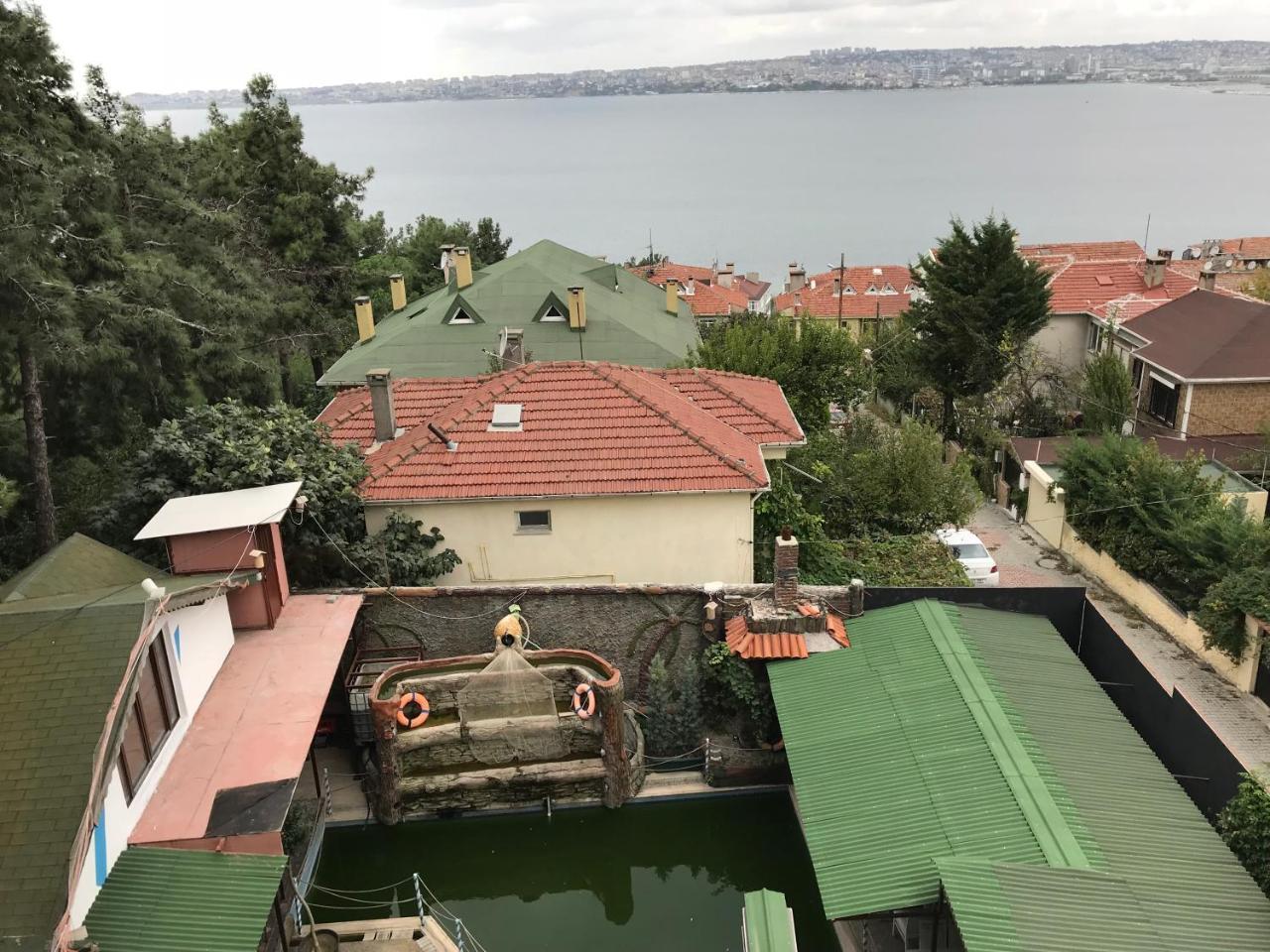 Hotel Ema