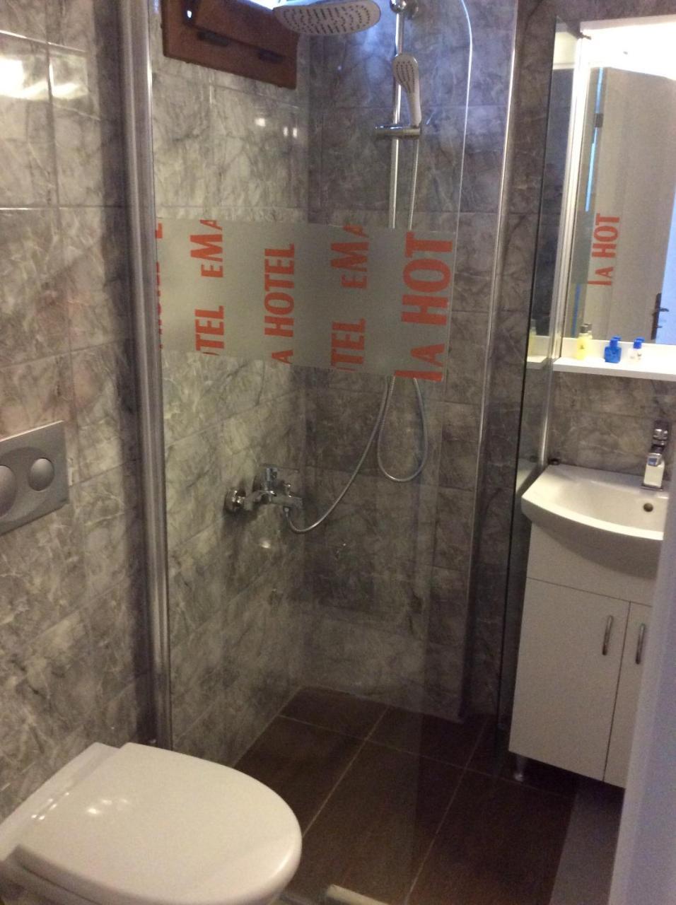 Hotel Ema 2*