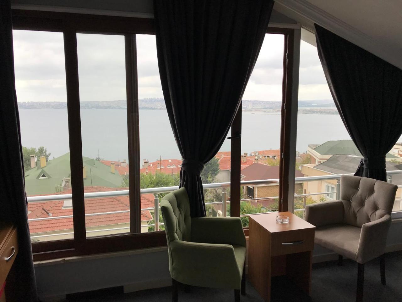 Ema Hotel