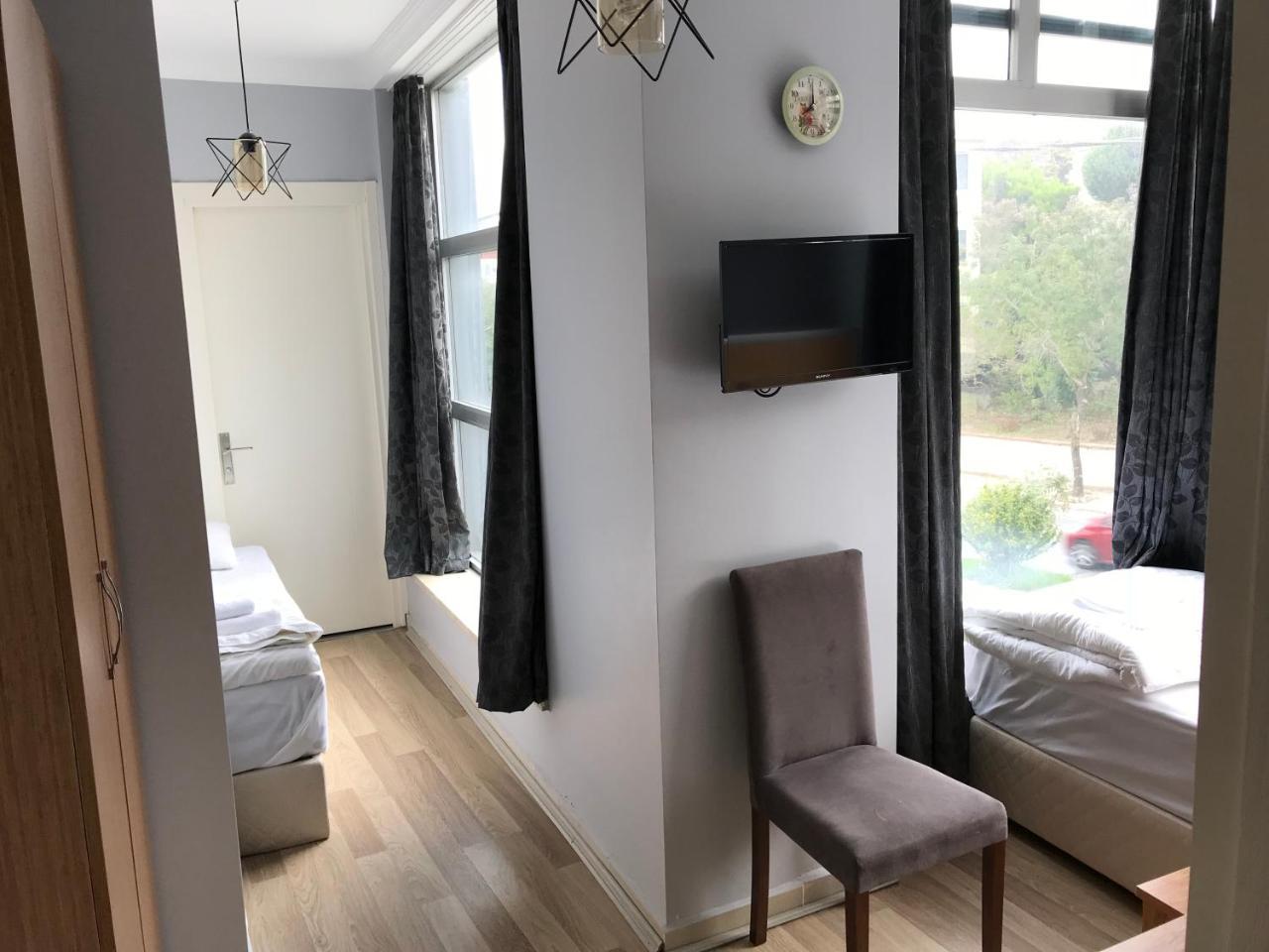 Hotel Ema 2*